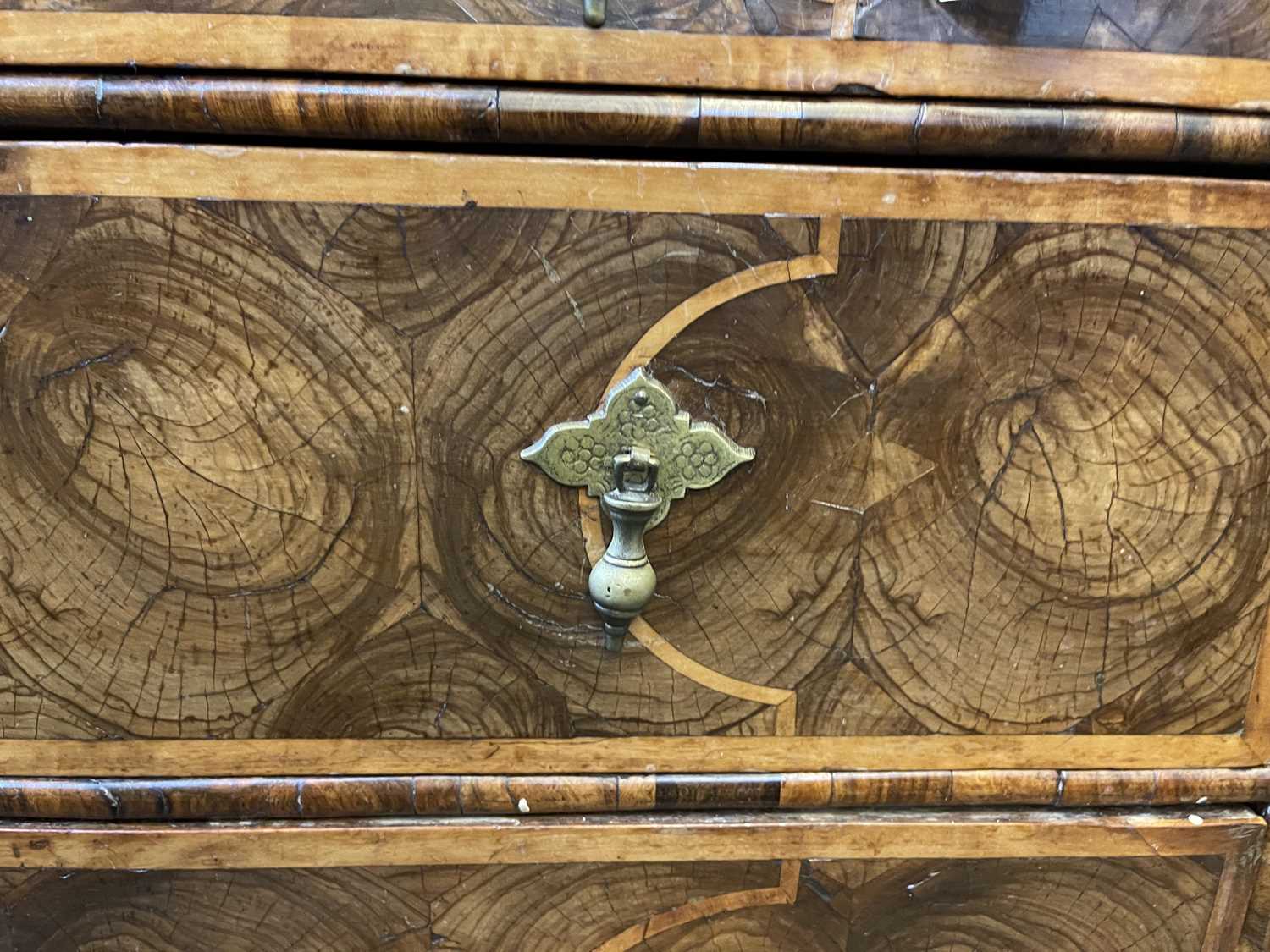 A William and Mary oyster veneered laburnum and fruitwood inlaid chest of drawers - Image 46 of 85