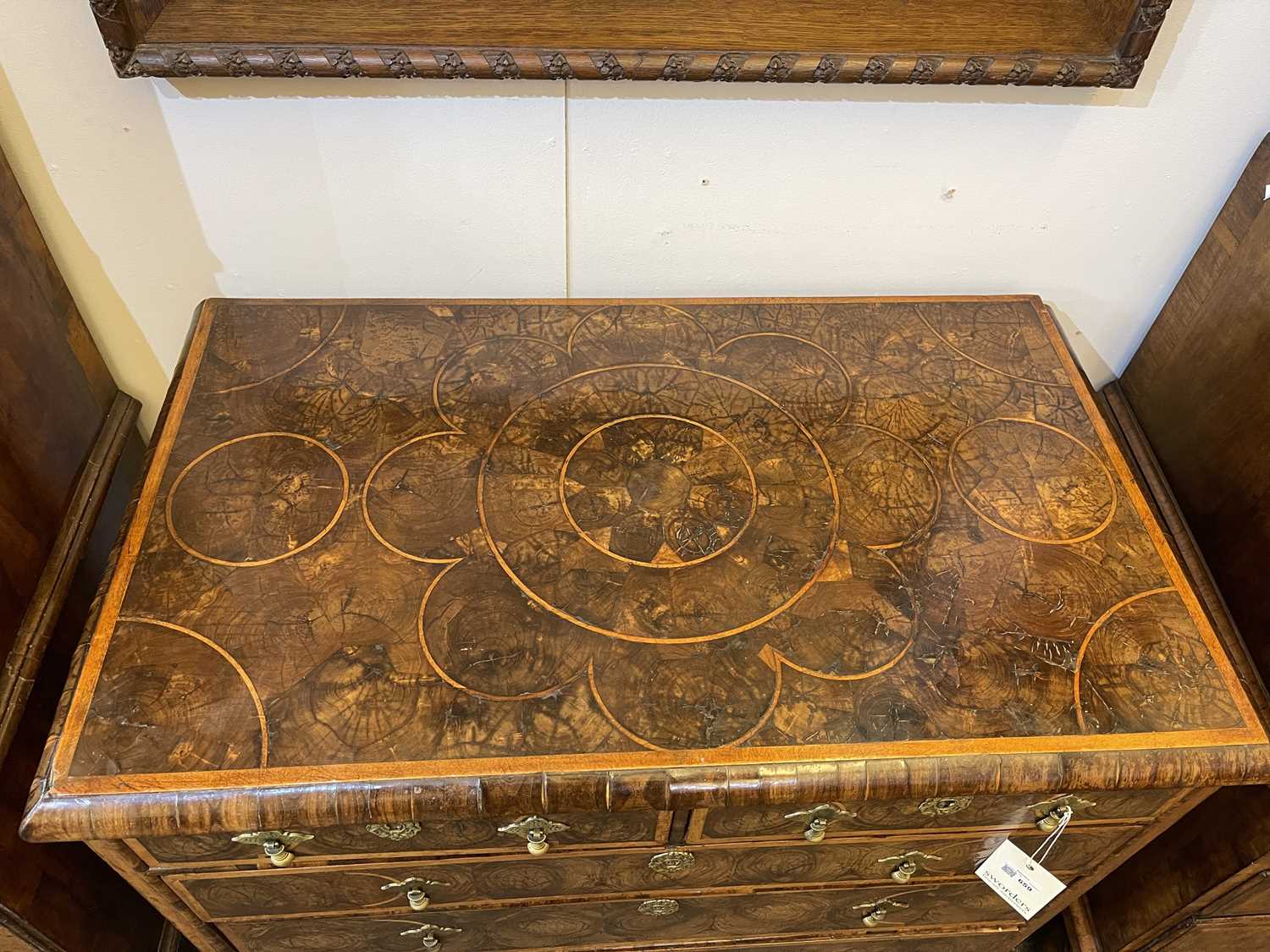 A William and Mary oyster veneered laburnum and fruitwood inlaid chest of drawers - Image 36 of 85