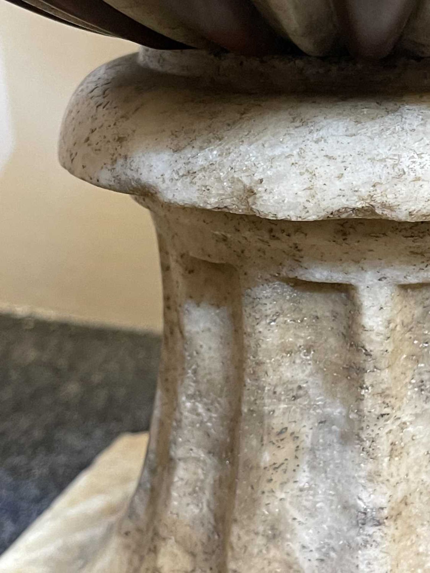 A pair of impressive alabaster Medici urns - Image 10 of 32