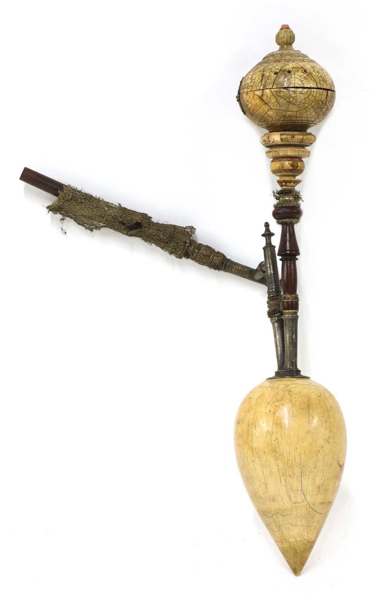 A Mughal ivory hookah pipe, - Bild 2 aus 10