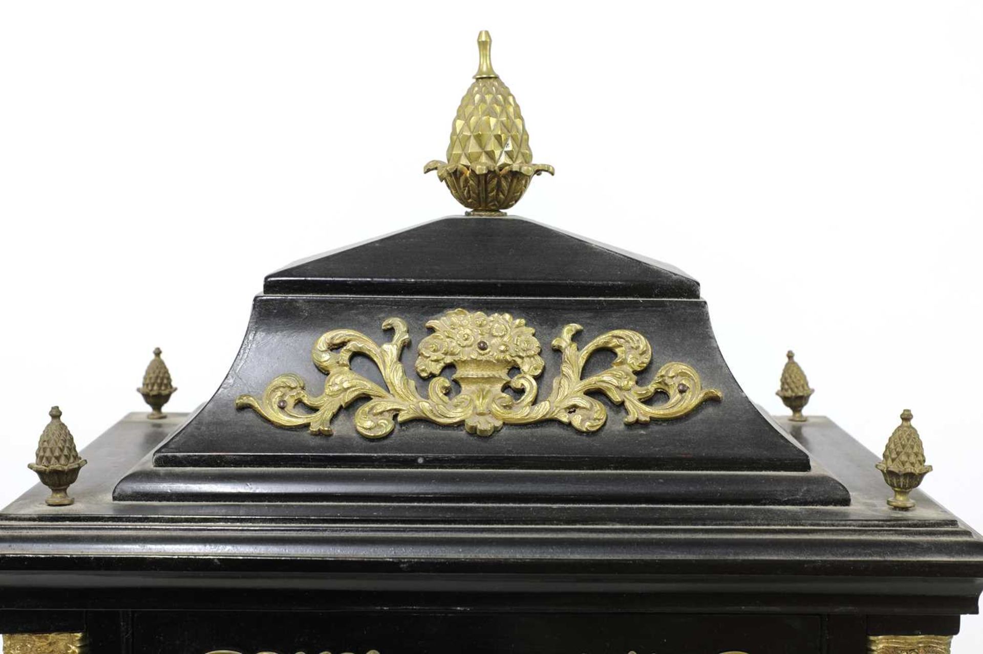 A large ebonised musical bracket clock, - Bild 5 aus 8