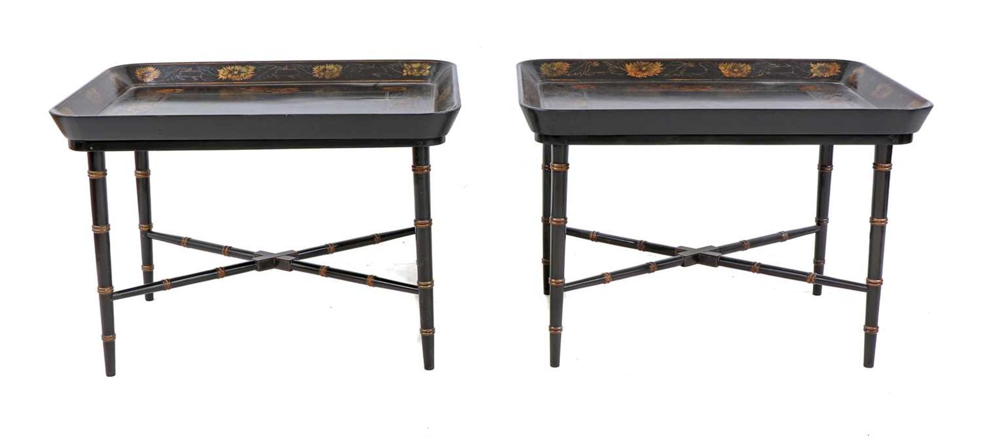 A pair of Regency-style papier mâché tray-top side tables, - Bild 4 aus 5