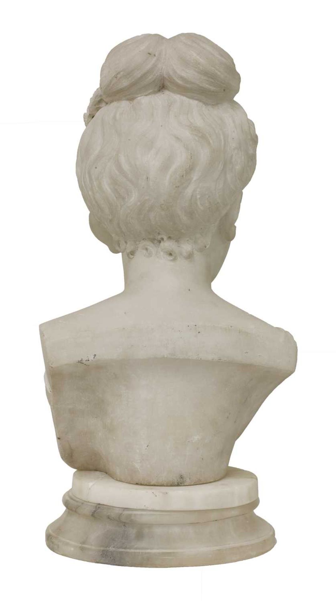 A marble bust of a young girl, - Bild 4 aus 4