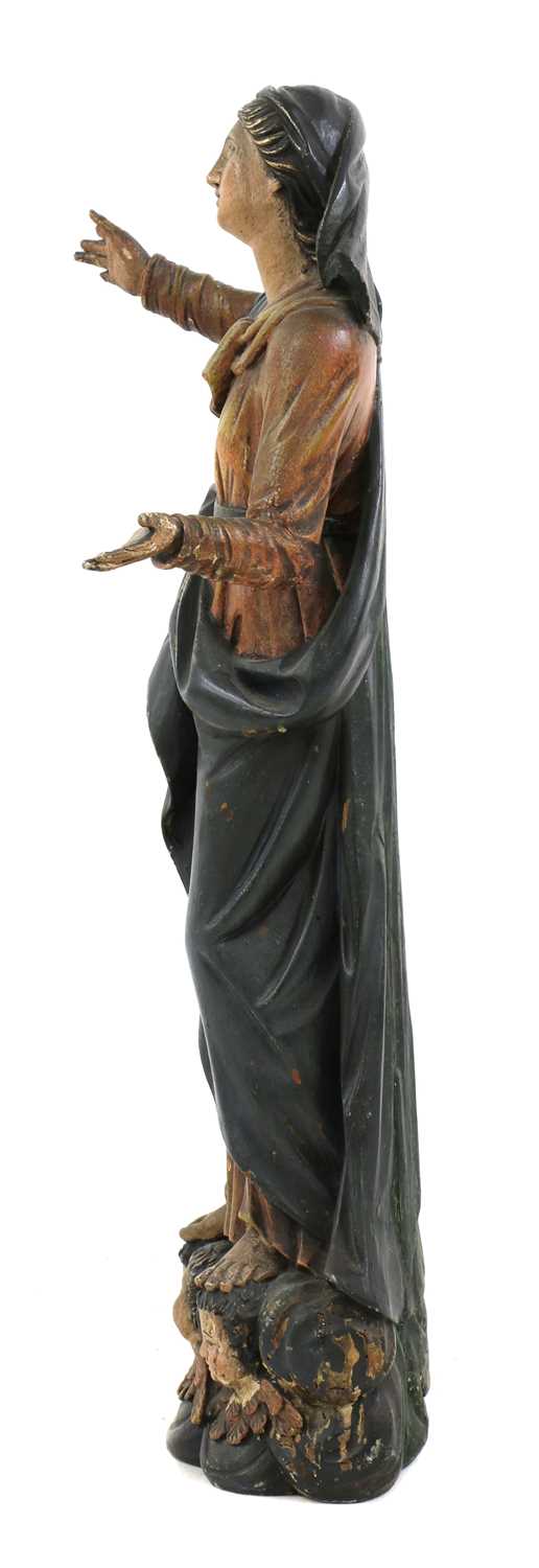 A Continental carved wood figure of Mary, - Image 2 of 4