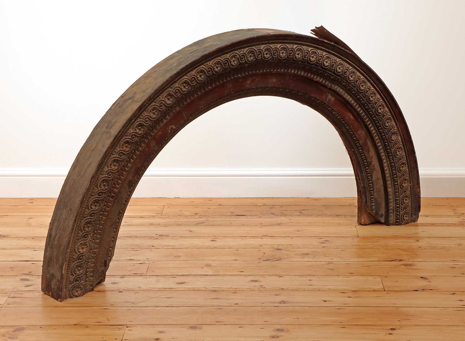 A Georgian carved wood door arch, - Image 3 of 6