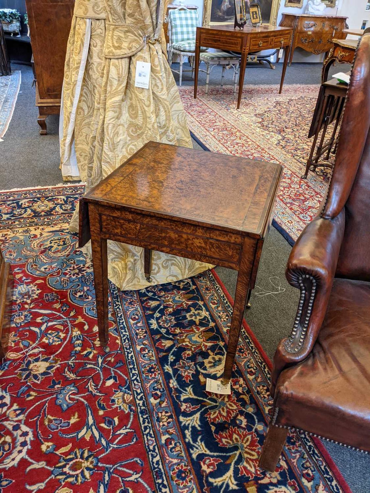 A George III burr yew Pembroke table, - Bild 14 aus 16