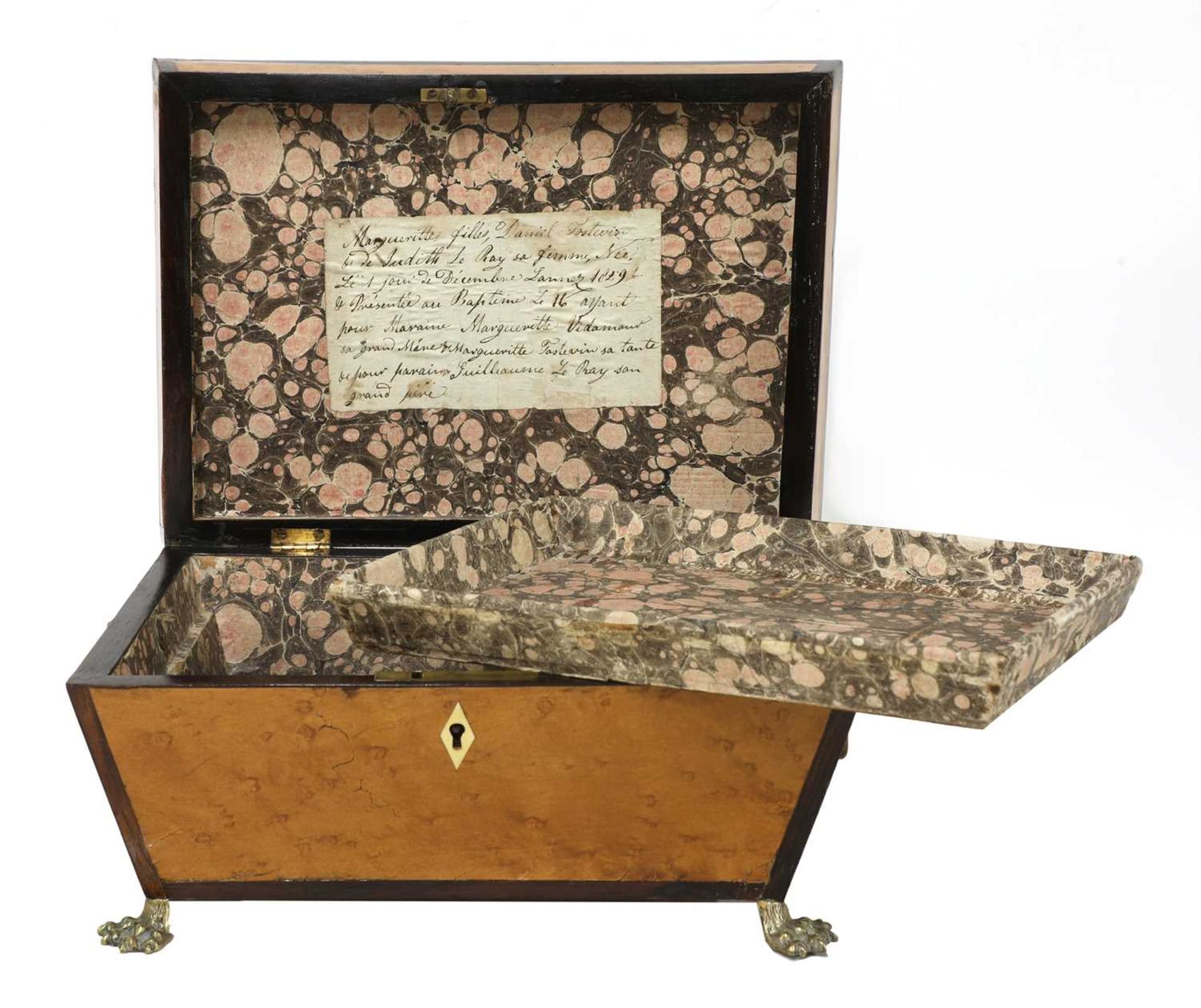 A Regency bird's-eye maple and thuya sarcophagus box, - Bild 4 aus 7
