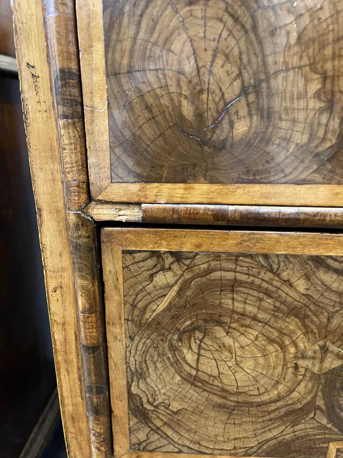 A William and Mary oyster veneered laburnum and fruitwood inlaid chest of drawers - Image 42 of 85