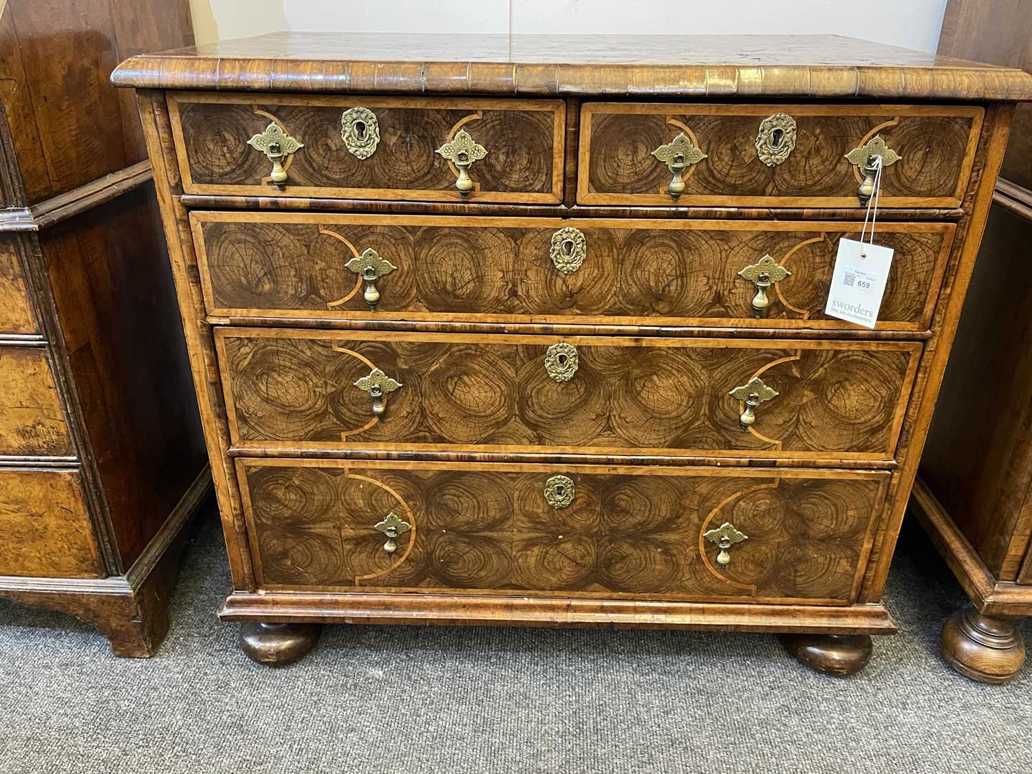 A William and Mary oyster veneered laburnum and fruitwood inlaid chest of drawers - Image 41 of 85