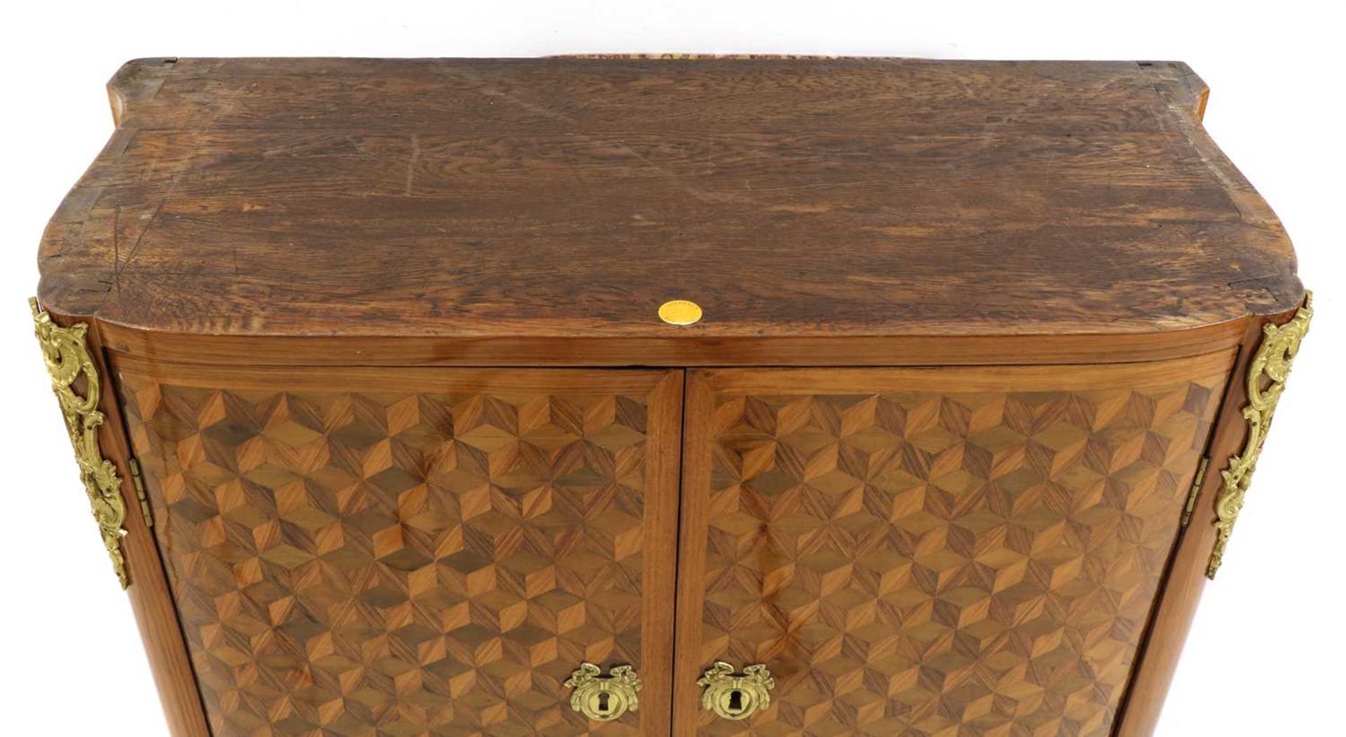 A Royal French Louis XV kingwood, tulipwood, sycamore and parquetry inlaid meuble d'entrée, - Image 14 of 79