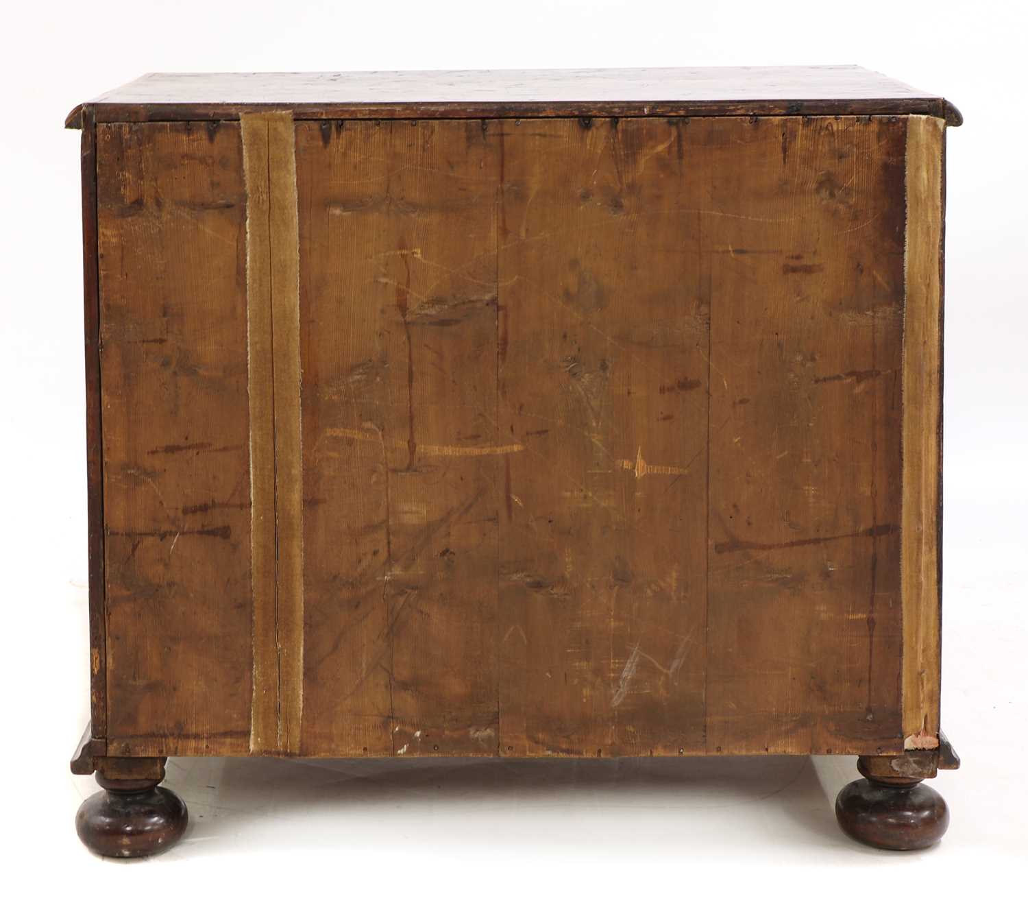 A William and Mary oyster veneered laburnum and fruitwood inlaid chest of drawers - Image 6 of 85