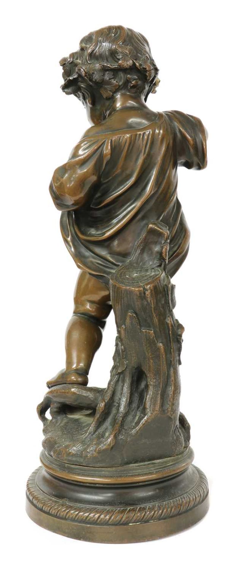 A bronze figure of a bacchanalian putto, - Bild 4 aus 4