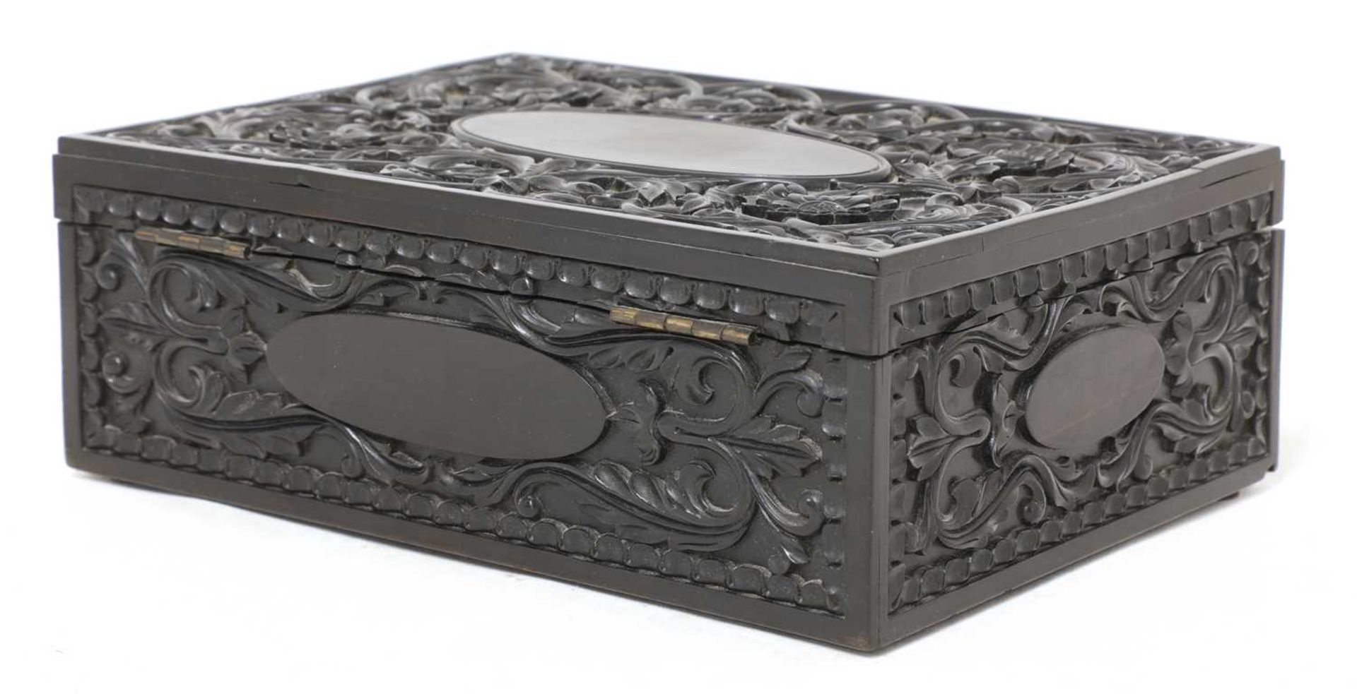 A Ceylonese ebony box, - Bild 4 aus 5