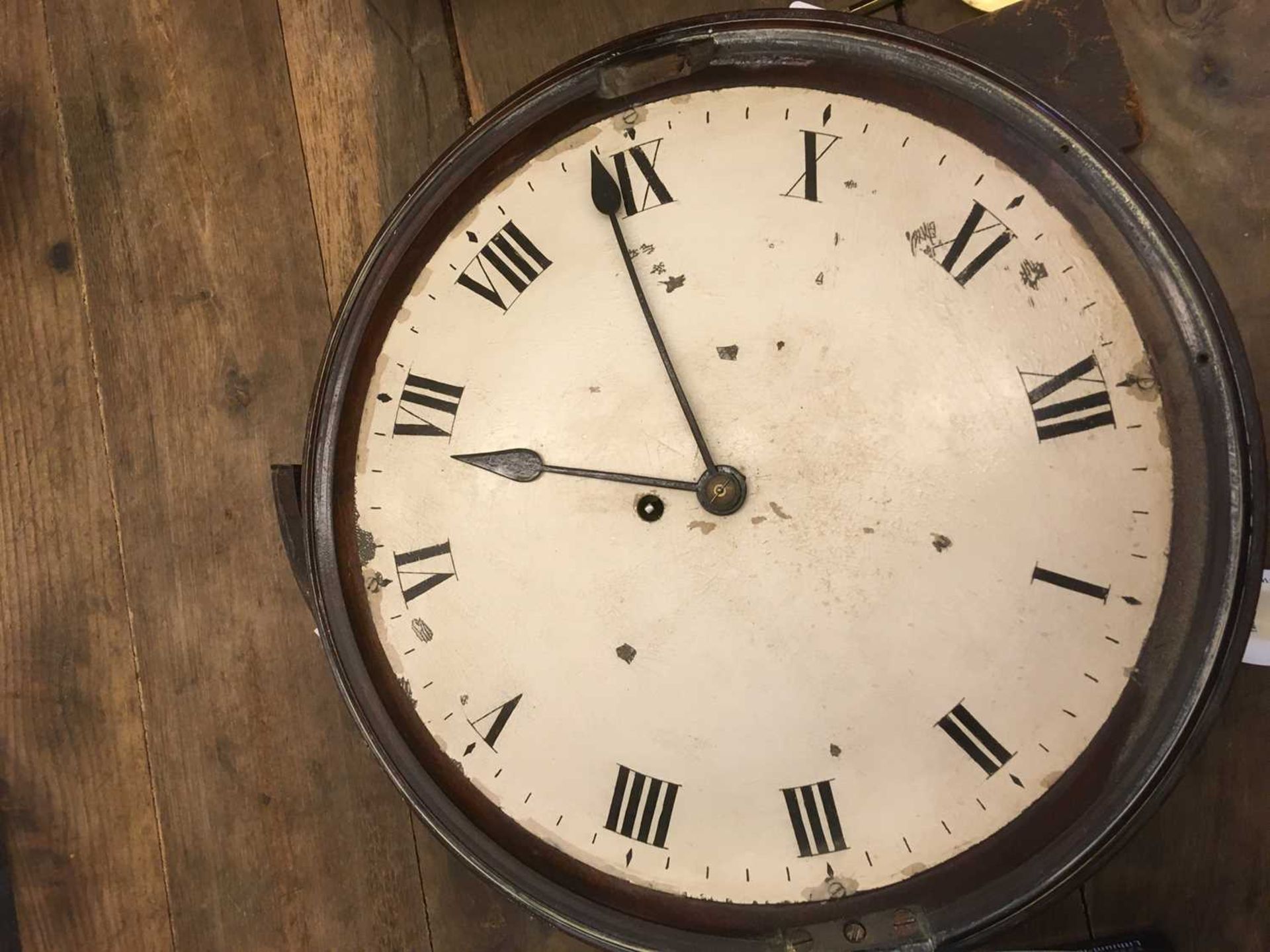 A George lll circular mahogany cased wall clock, - Bild 13 aus 13