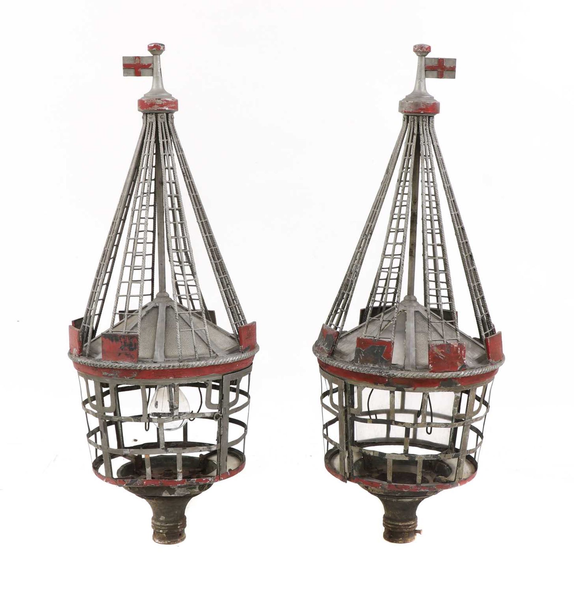 A pair of lamps from Southend Pier, - Bild 2 aus 8