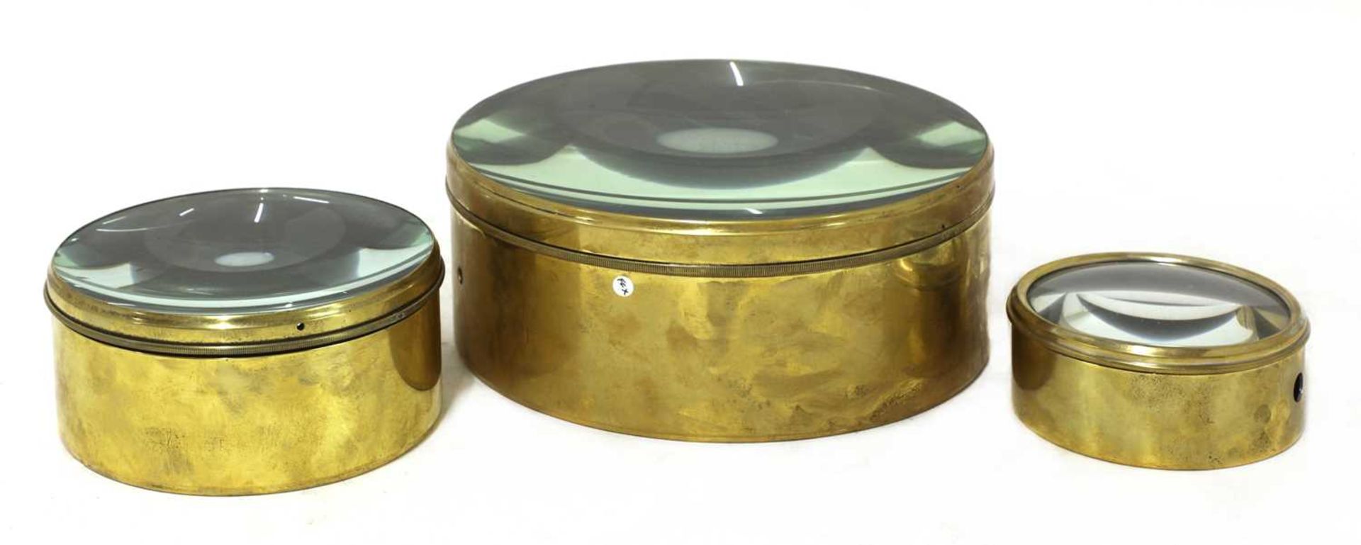 A set of three graduated brass-bound magic lantern condenser lenses, - Bild 2 aus 2