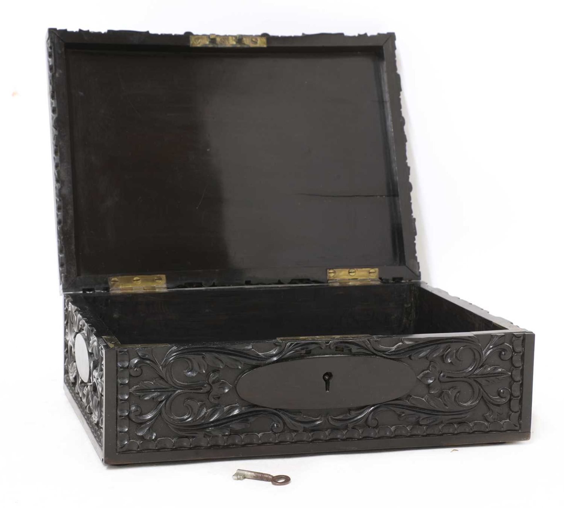 A Ceylonese ebony box, - Bild 2 aus 5