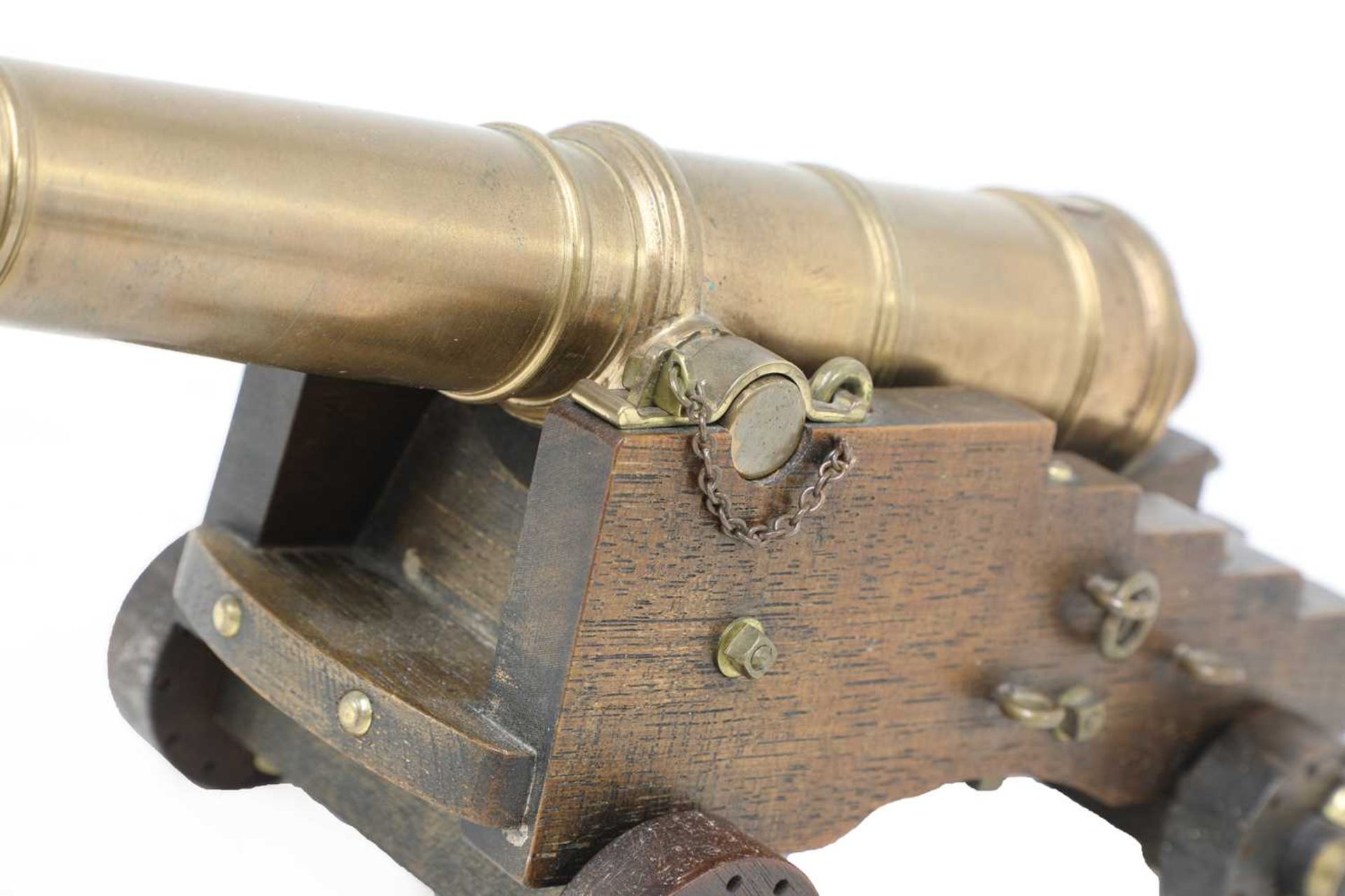 A model of an 18th century English Naval cannon, - Image 3 of 5