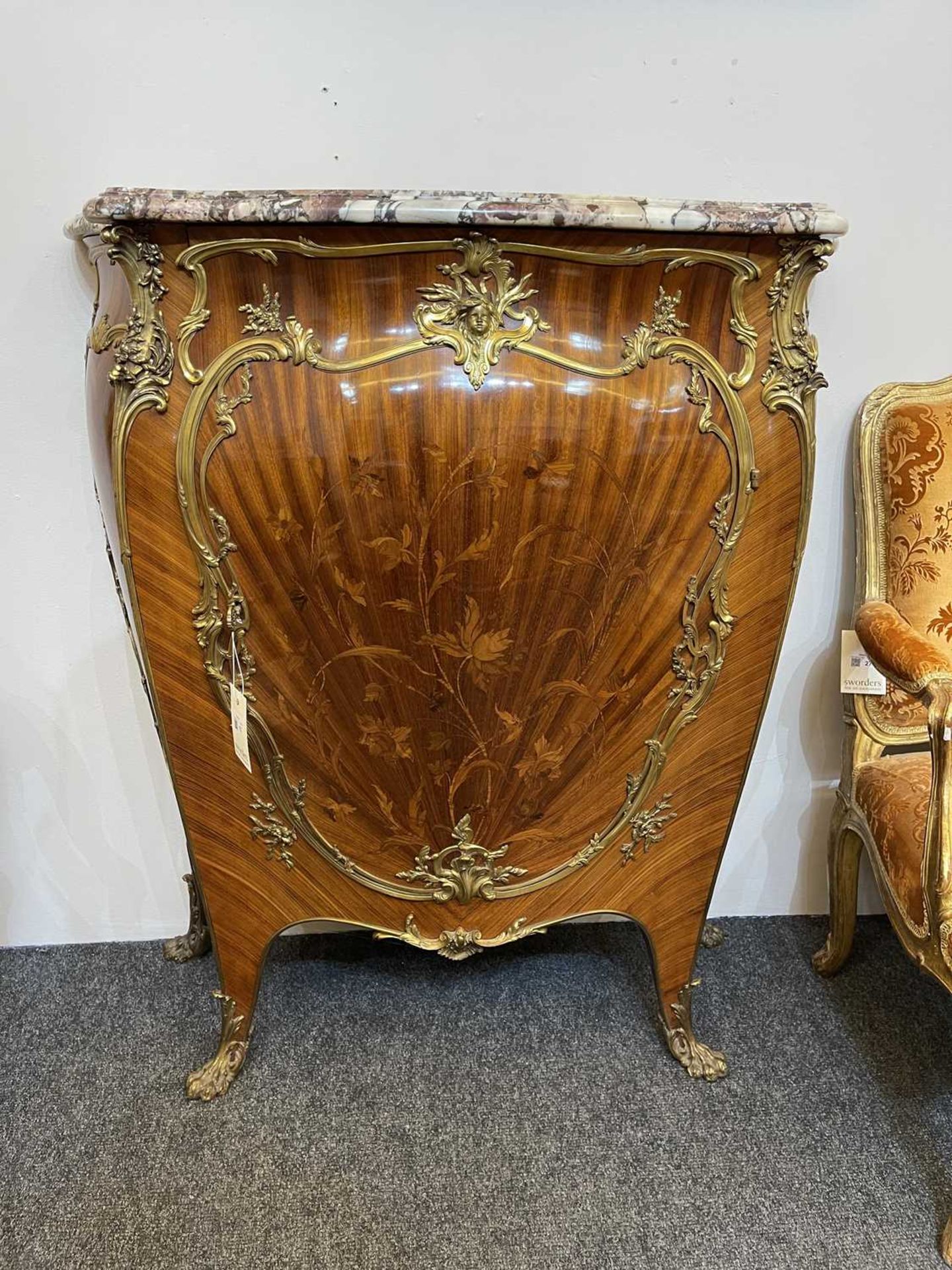 A French Louis XV-style amaranth and kingwood meuble d'appui, - Image 33 of 80