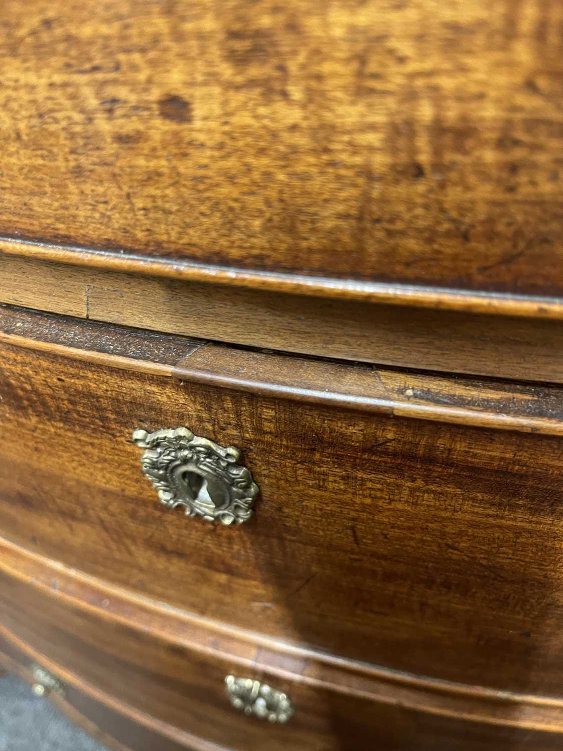 A George III mahogany serpentine commode, - Image 36 of 39