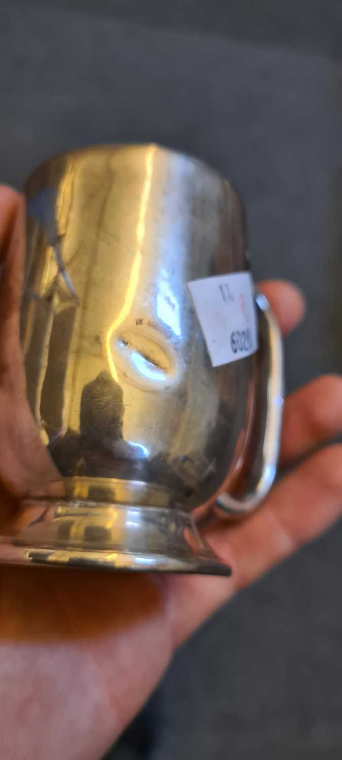 A cased Victorian silver christening mug, - Image 3 of 4