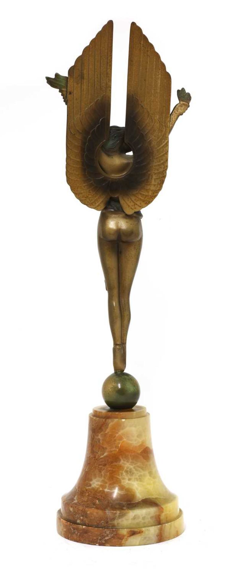 An Art Deco cold-painted spelter figure of a lady, - Bild 2 aus 2