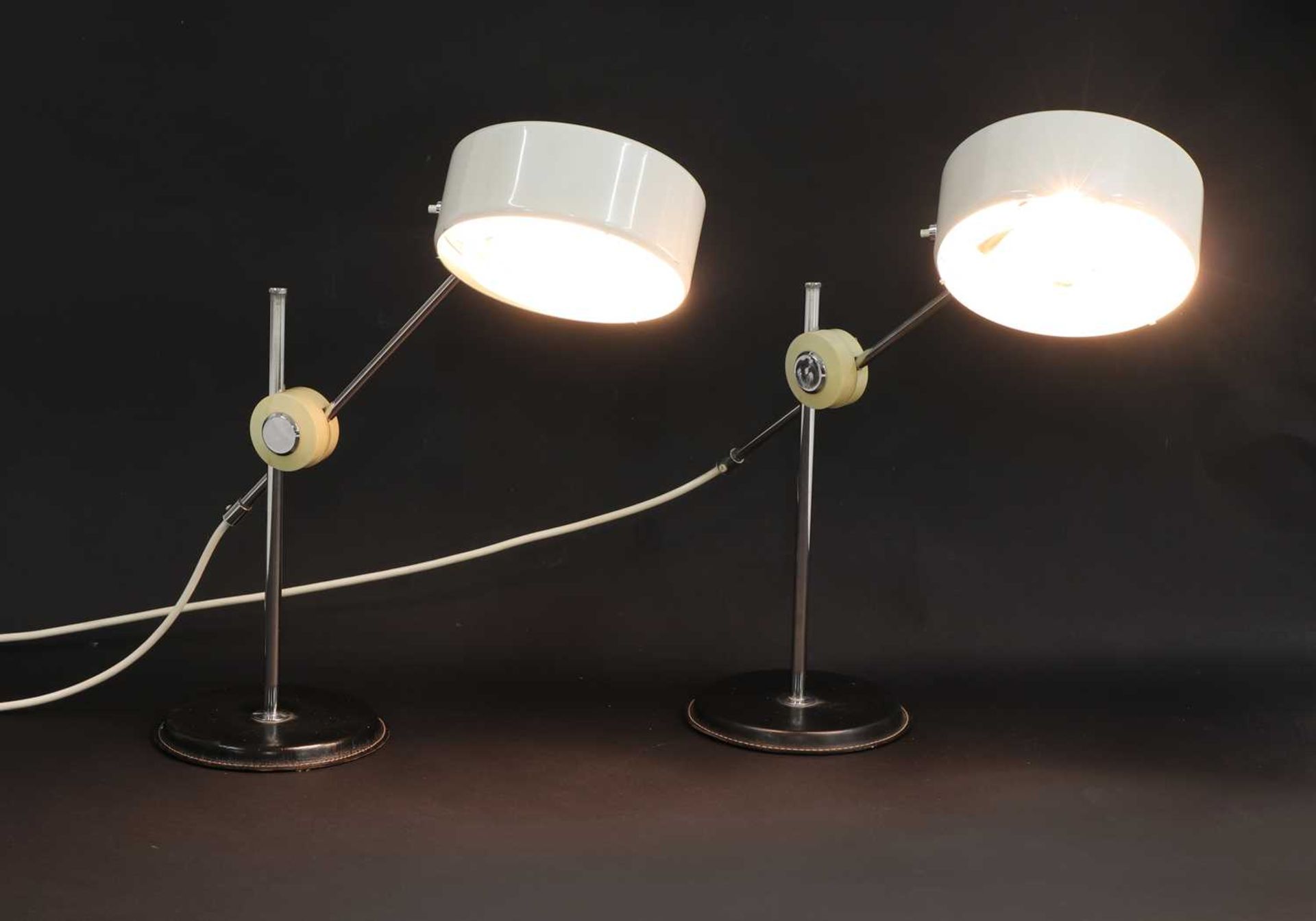 A pair of 'Simris' or 'Olympia' desk lamps, - Bild 3 aus 4