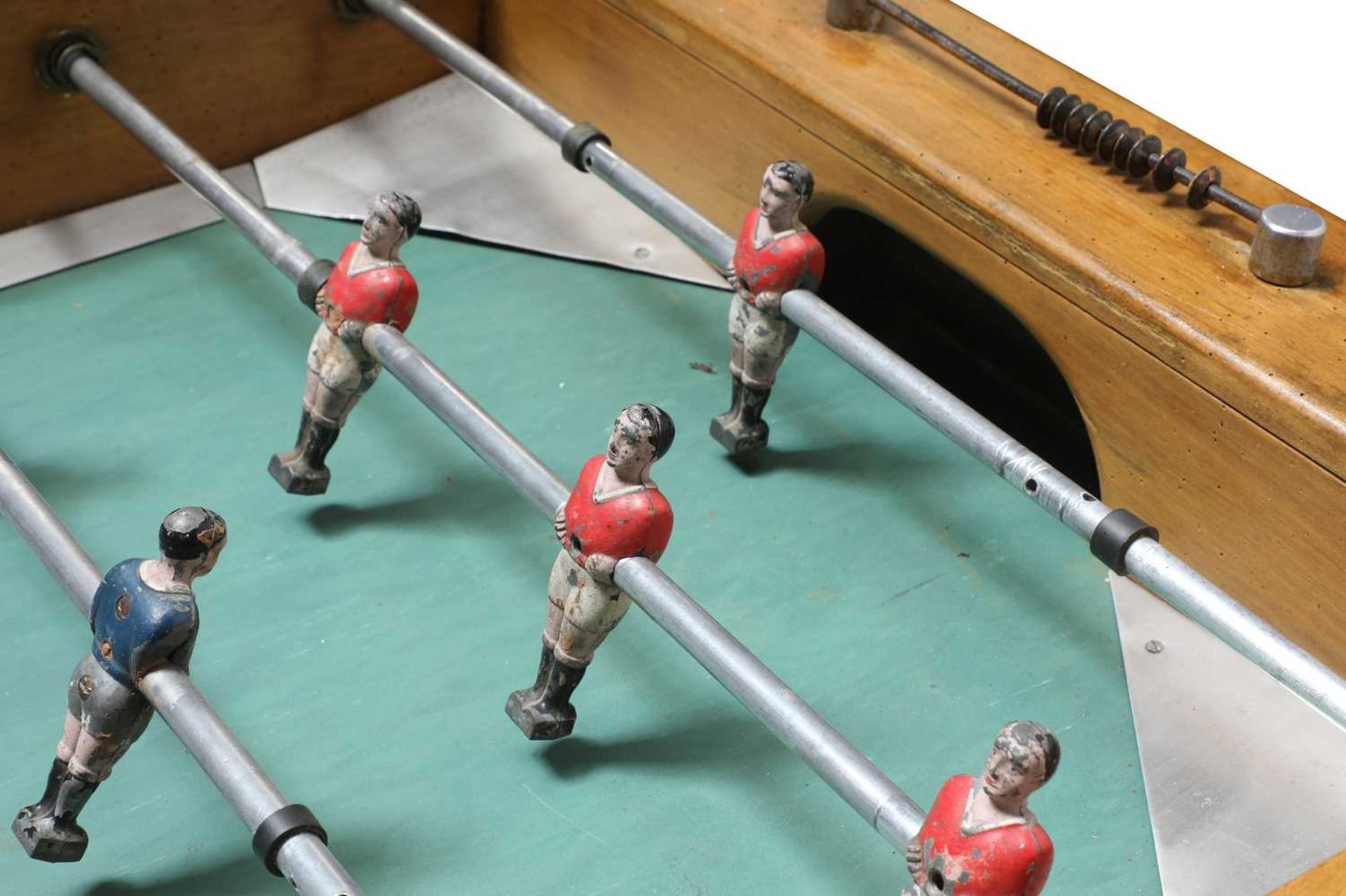A French foosball table, - Bild 5 aus 7