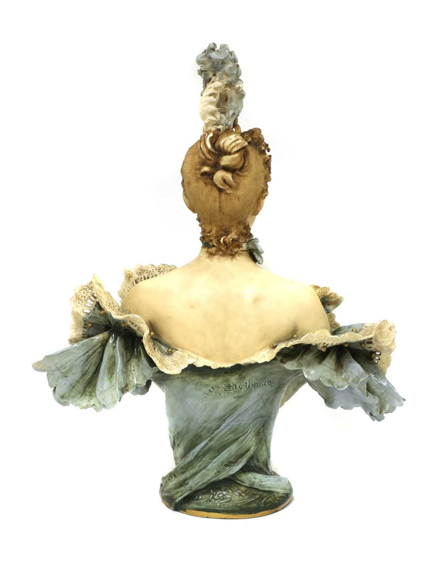 A Riessner, Stellmacher & Kessel 'Amphora' porcelain bust, - Bild 2 aus 5