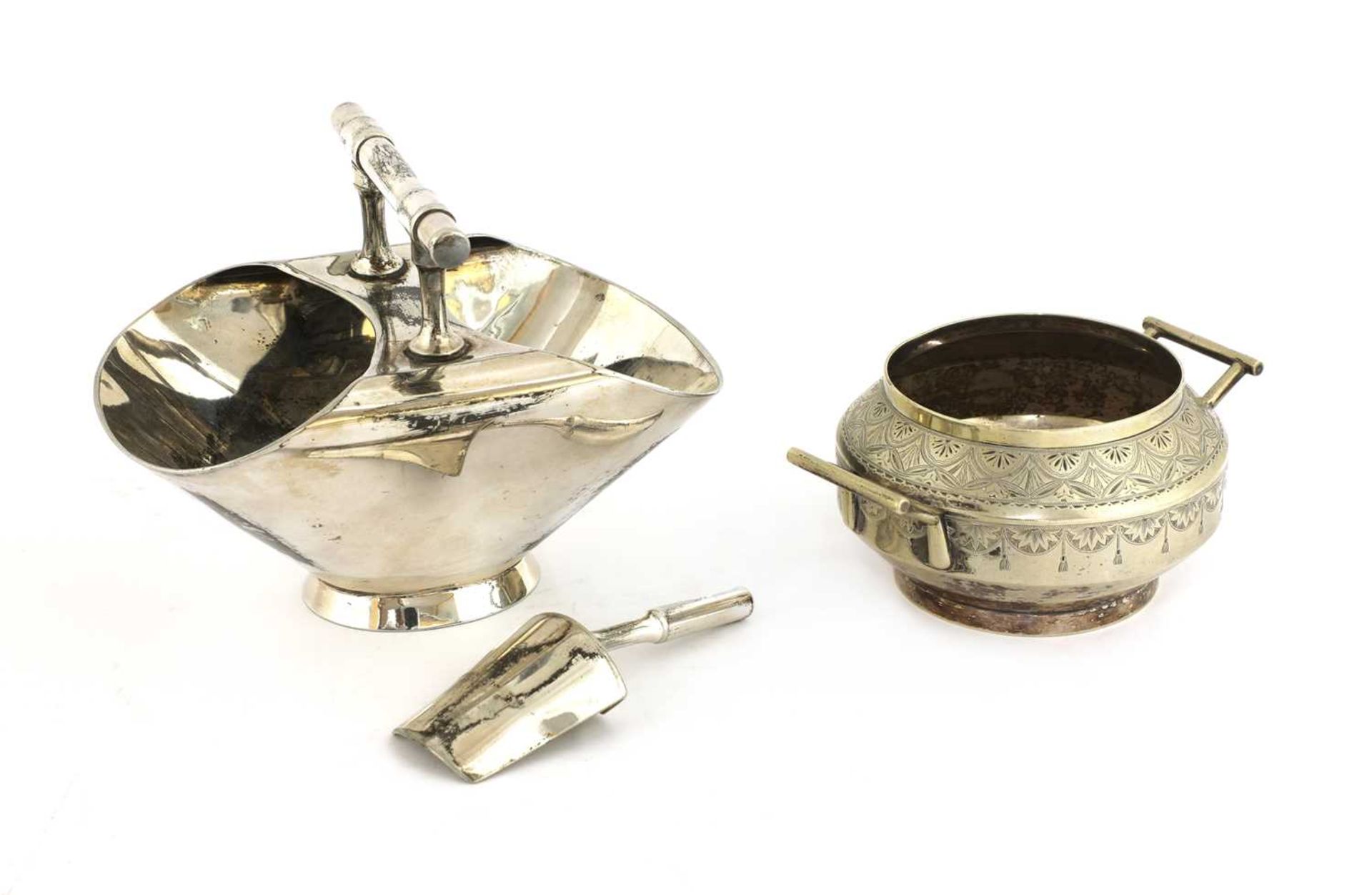 A silver-plated sugar bowl and shovel, - Image 2 of 3