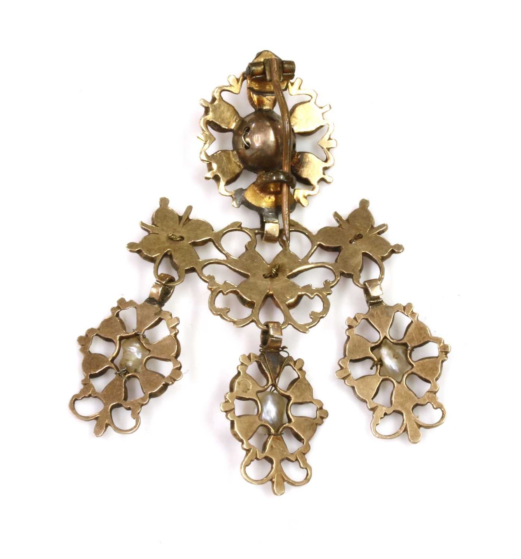 A late 18th century Iberian flat cut garnet and freshwater pearl pendant drop, later converted to a - Image 2 of 2