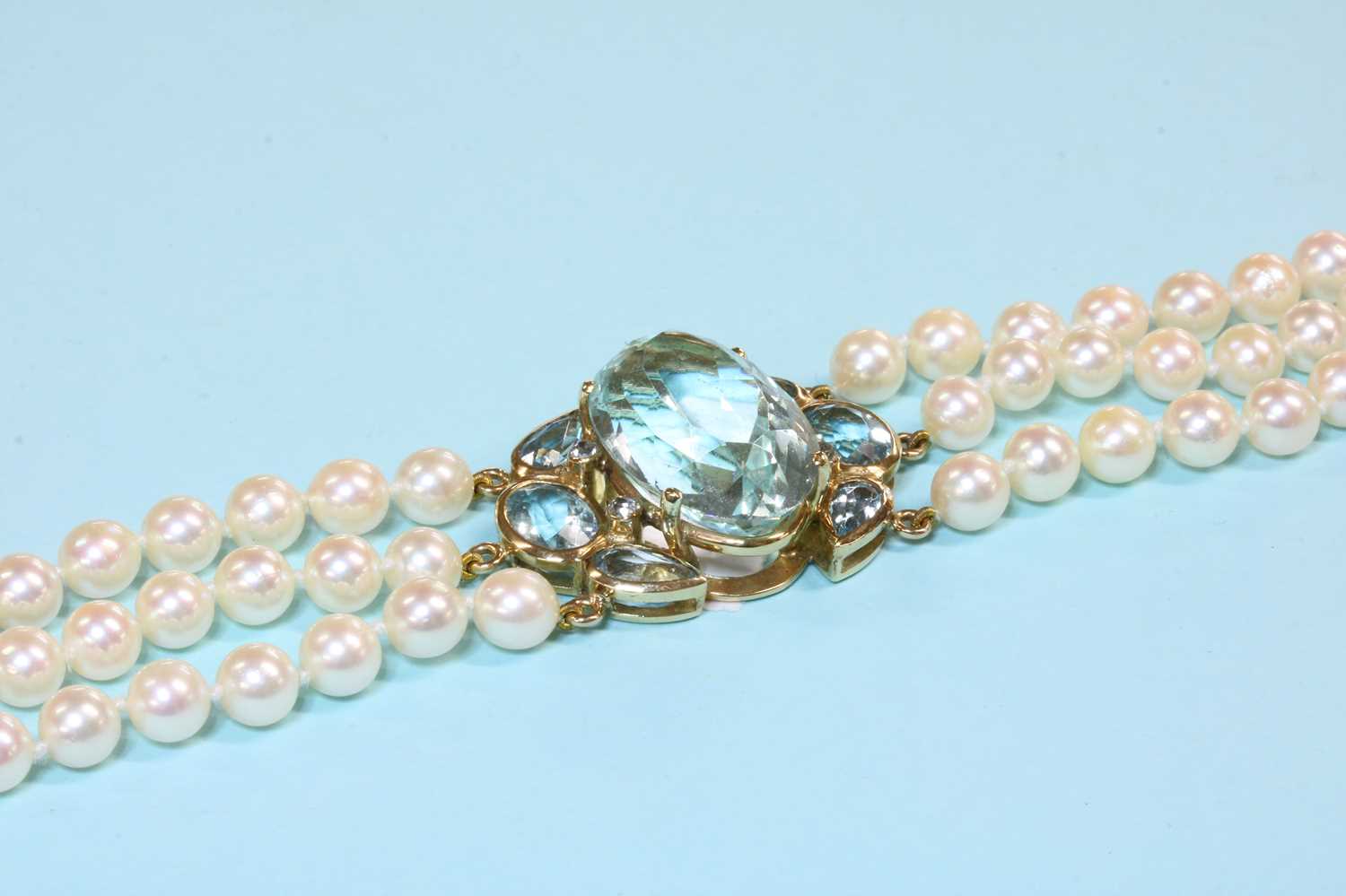A 9ct gold aquamarine and cultured pearl bracelet, by Cassandra Goad, c.1998, - Image 3 of 4