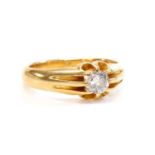 A gentlemen's 18ct gold single stone diamond ring,