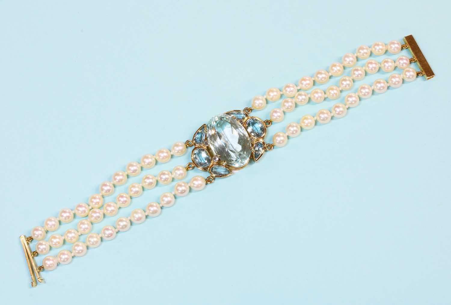 A 9ct gold aquamarine and cultured pearl bracelet, by Cassandra Goad, c.1998, - Image 4 of 4