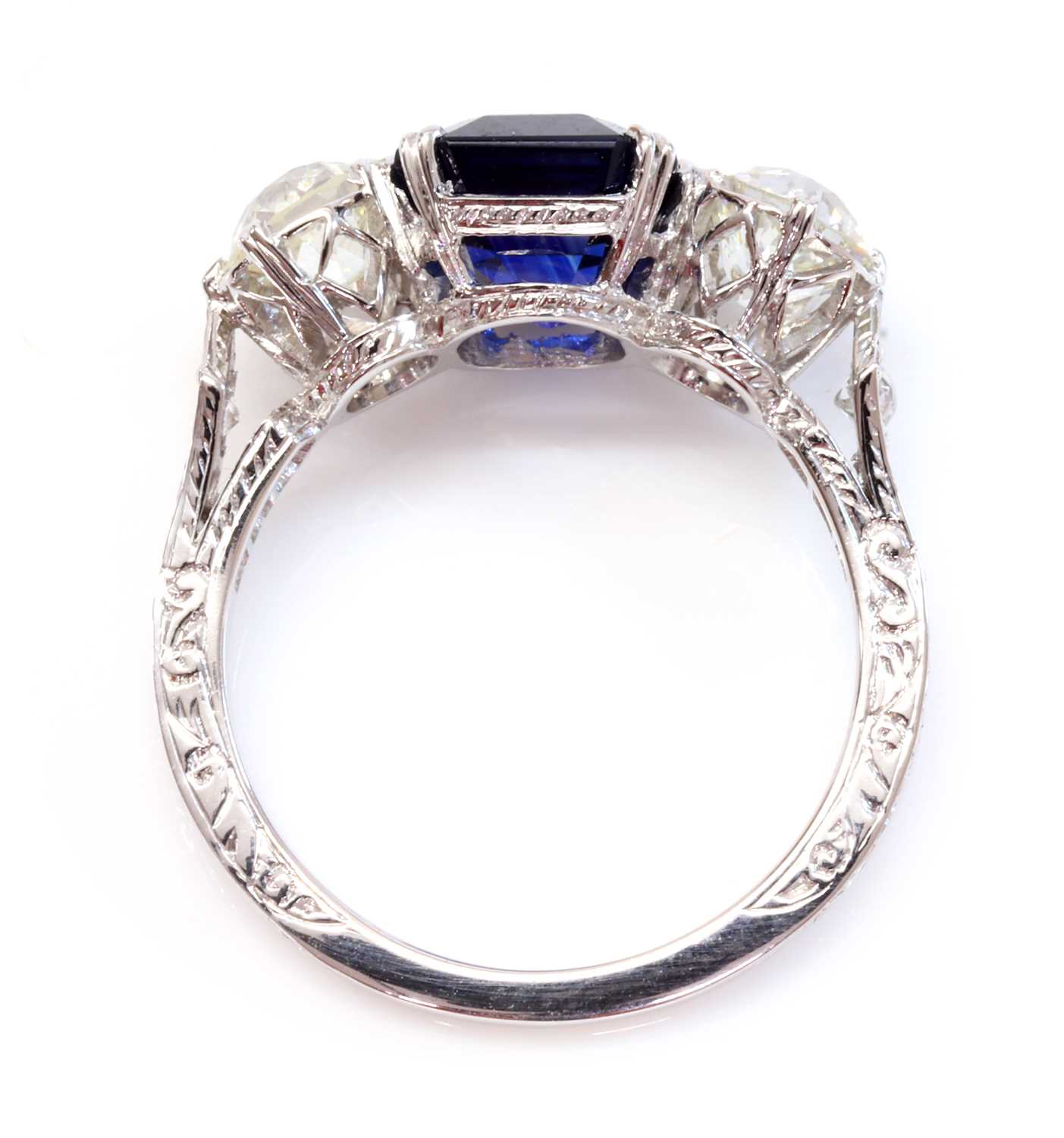 A three stone sapphire and diamond ring, - Image 2 of 6