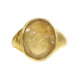 A Georgian gentlemen's gold agate intaglio cameo ring,