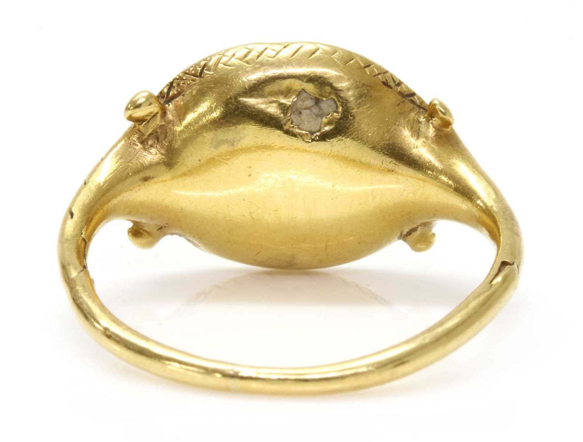 A gold cornelian intaglio ouroboros ring, - Bild 3 aus 4