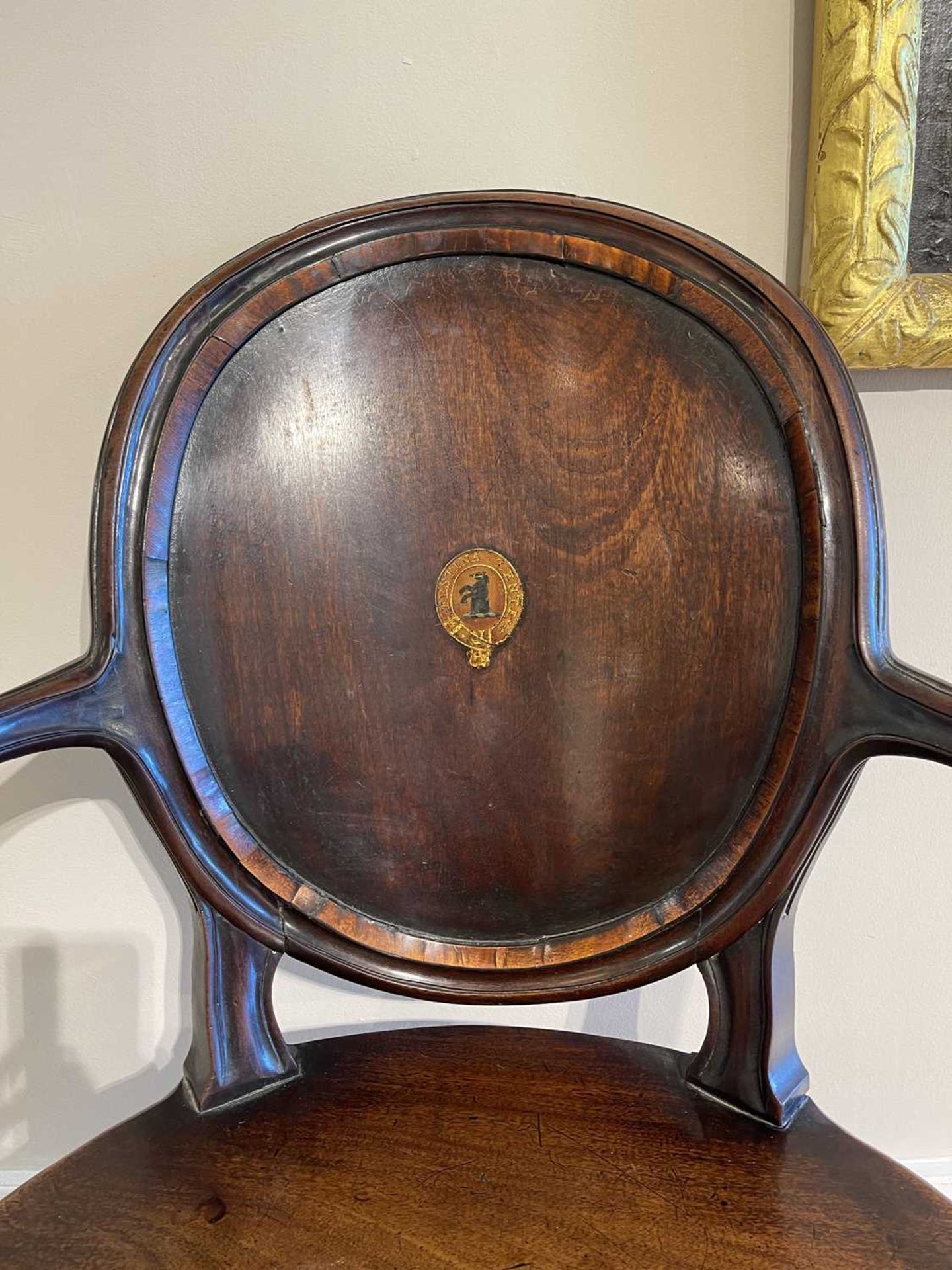 A pair of mahogany hall chairs, - Bild 91 aus 119