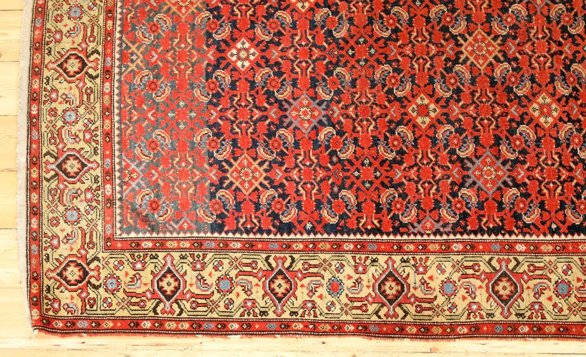 A West Persian wool rug, - Image 4 of 6