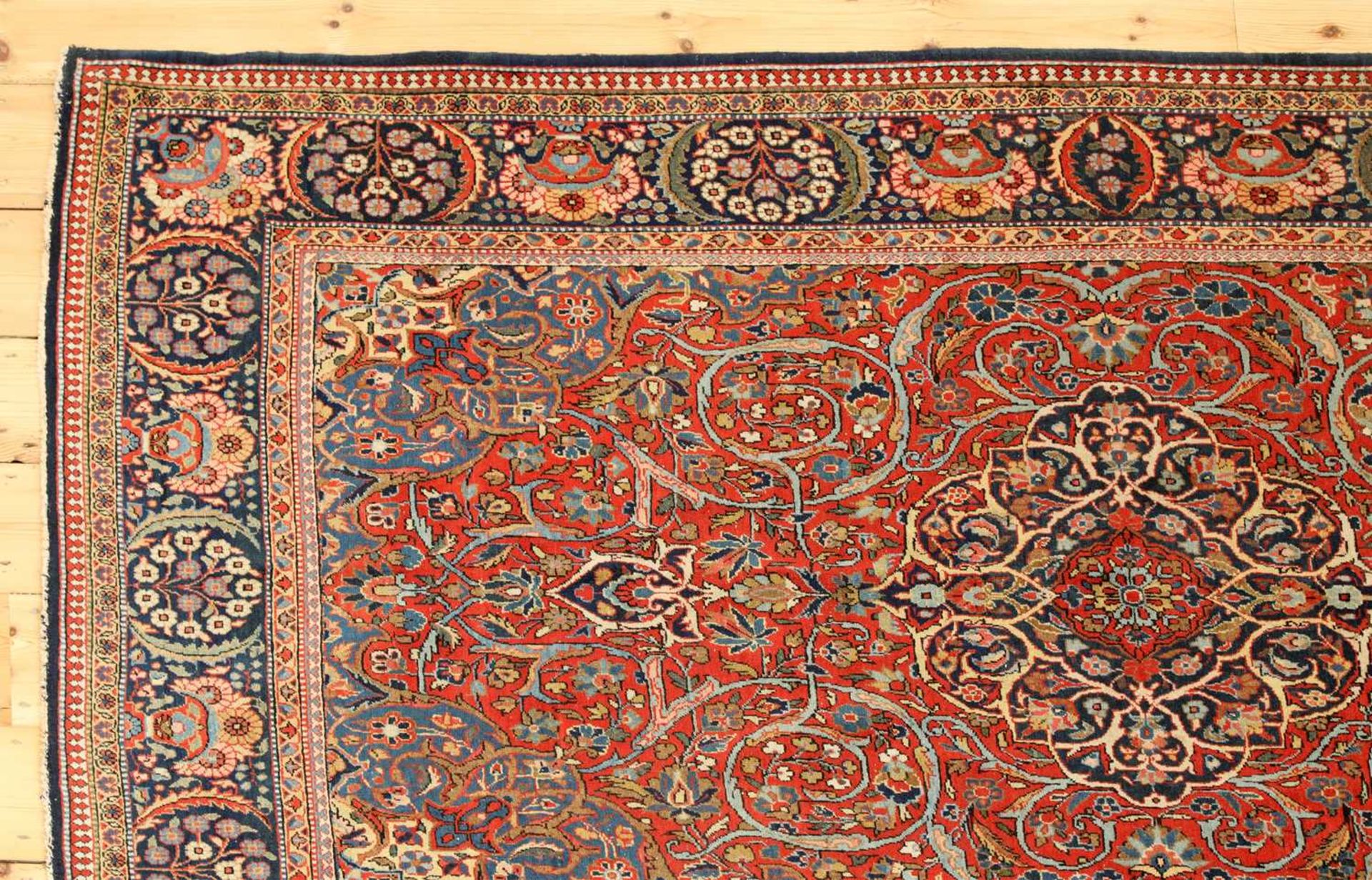 A Persian wool rug, - Image 2 of 6