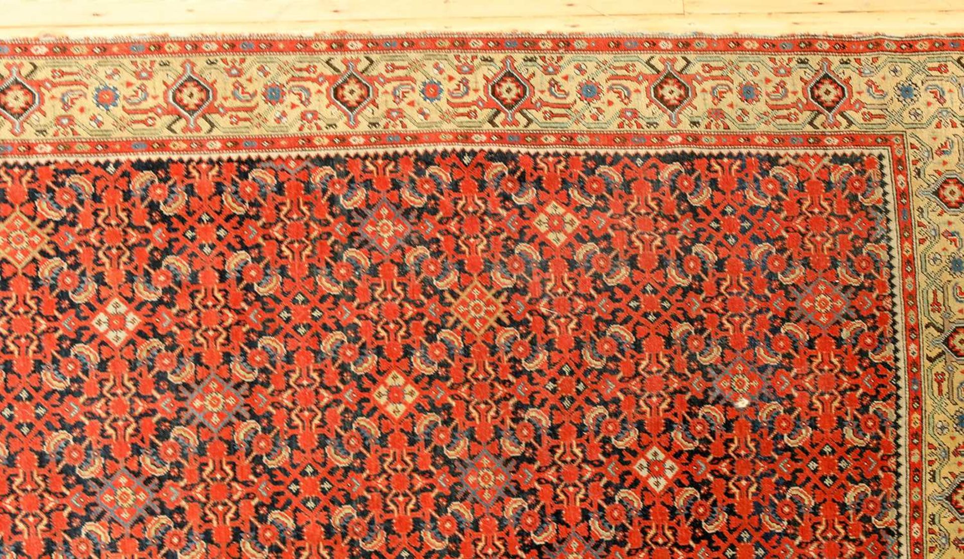 A West Persian wool rug, - Image 3 of 6