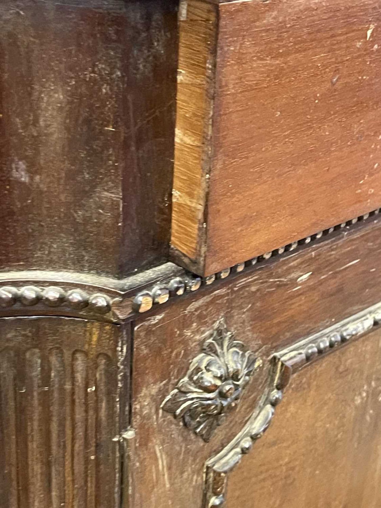 A George III-style walnut partners' desk, - Bild 18 aus 24