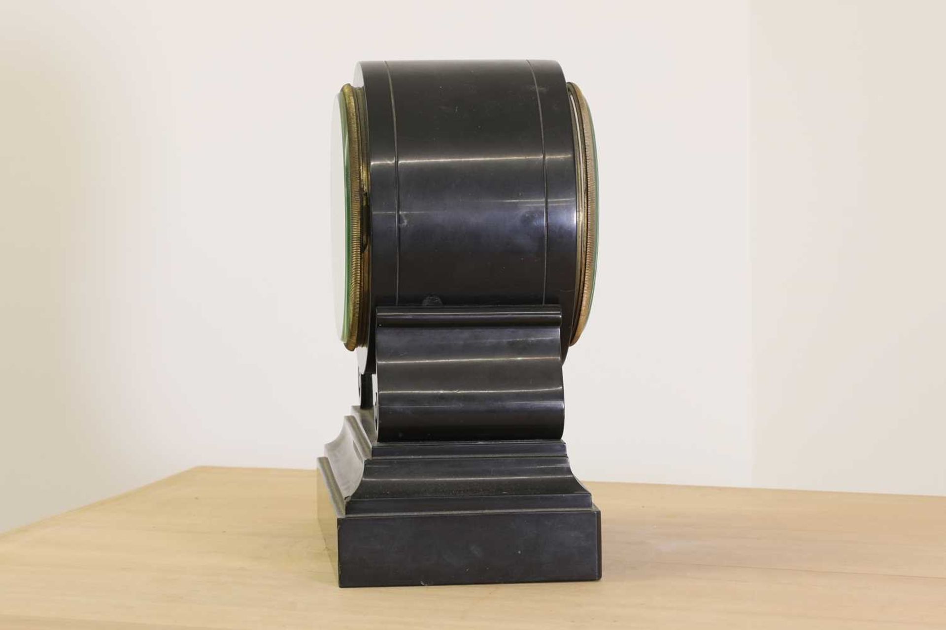 A black marble drumhead mantel clock, - Image 3 of 11