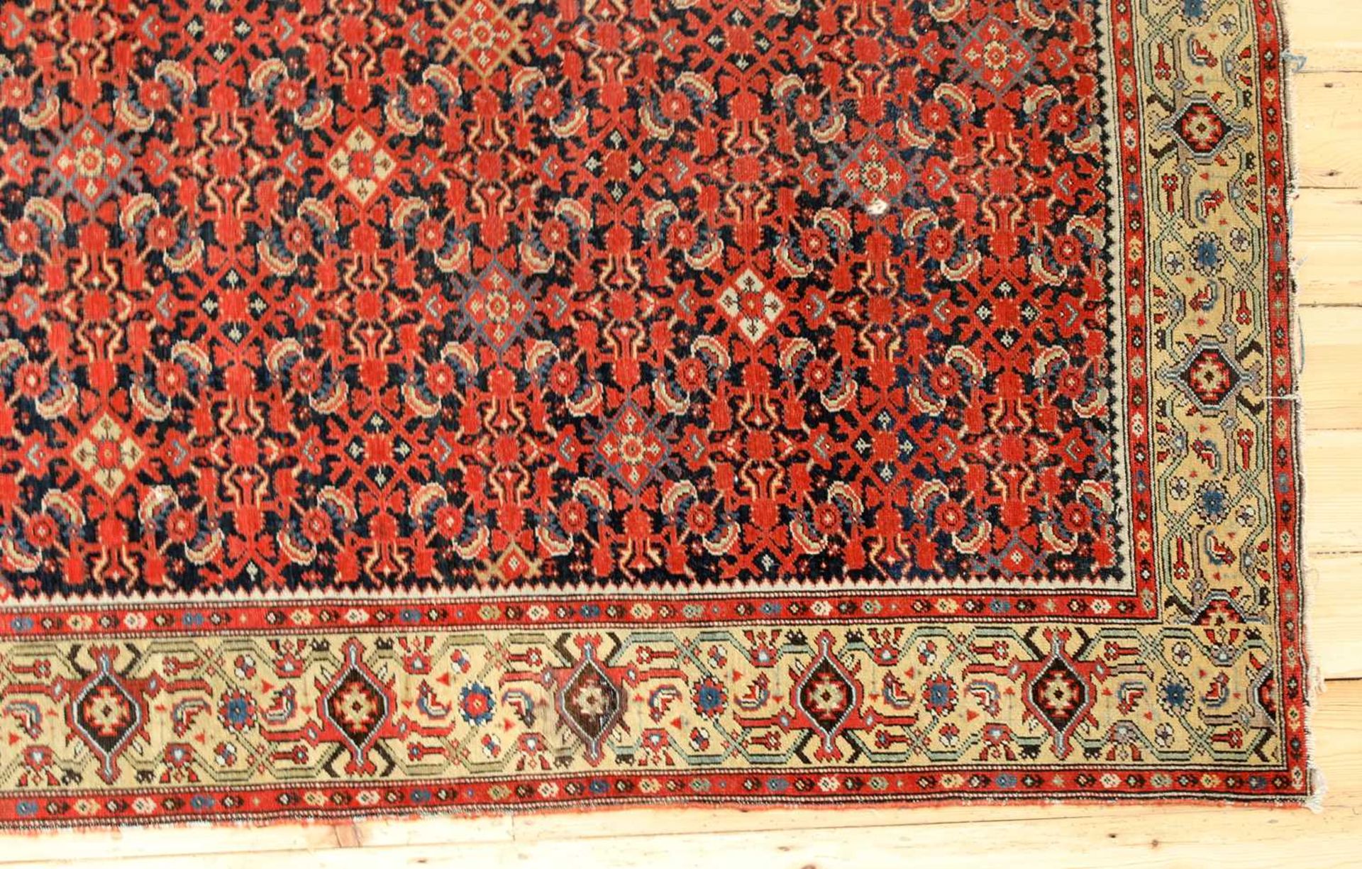 A West Persian wool rug, - Image 5 of 6
