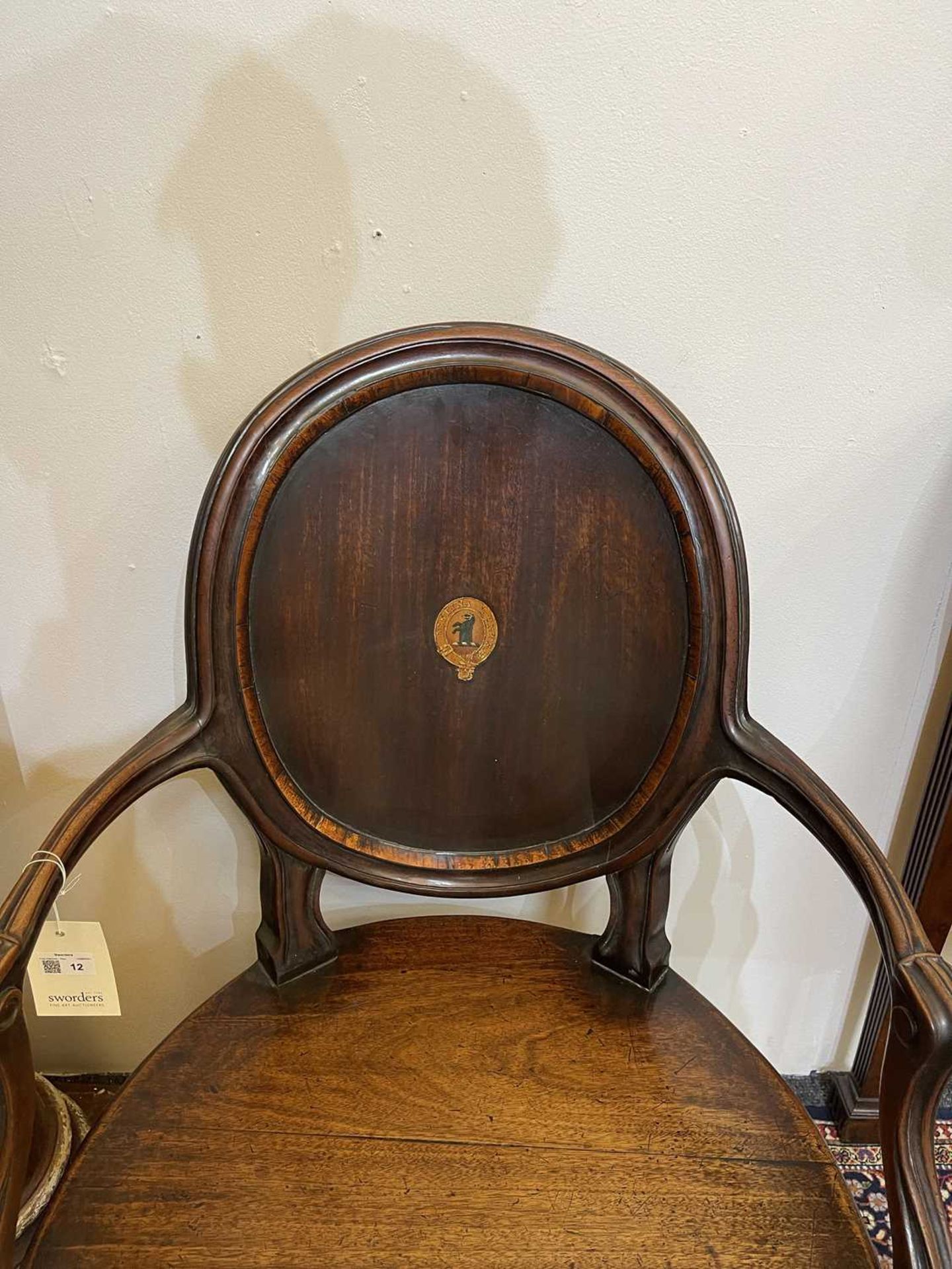 A pair of mahogany hall chairs, - Bild 65 aus 119