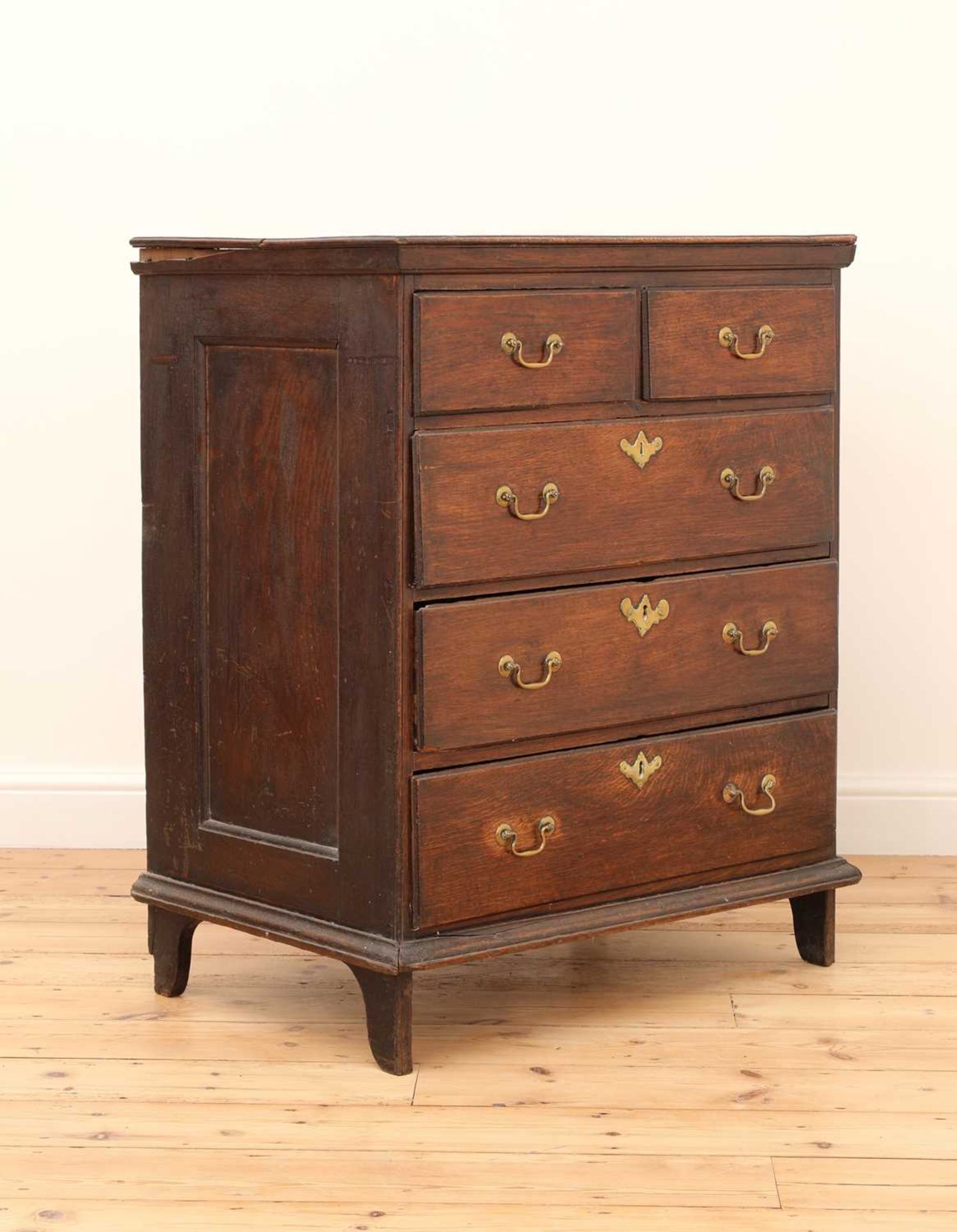 A narrow oak chest of drawers, - Image 2 of 7