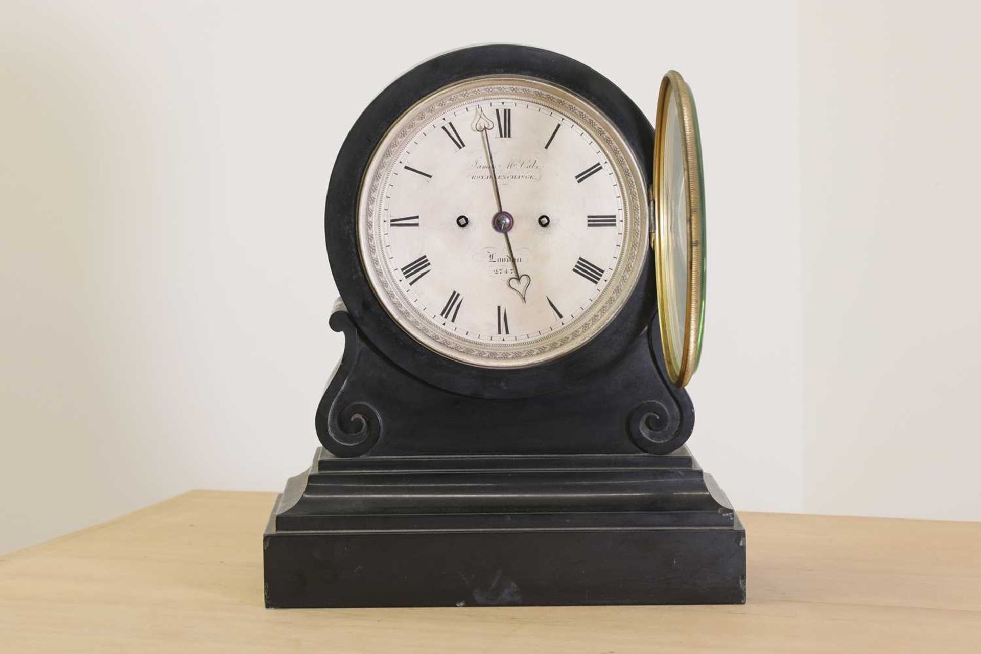 A black marble drumhead mantel clock, - Image 2 of 11