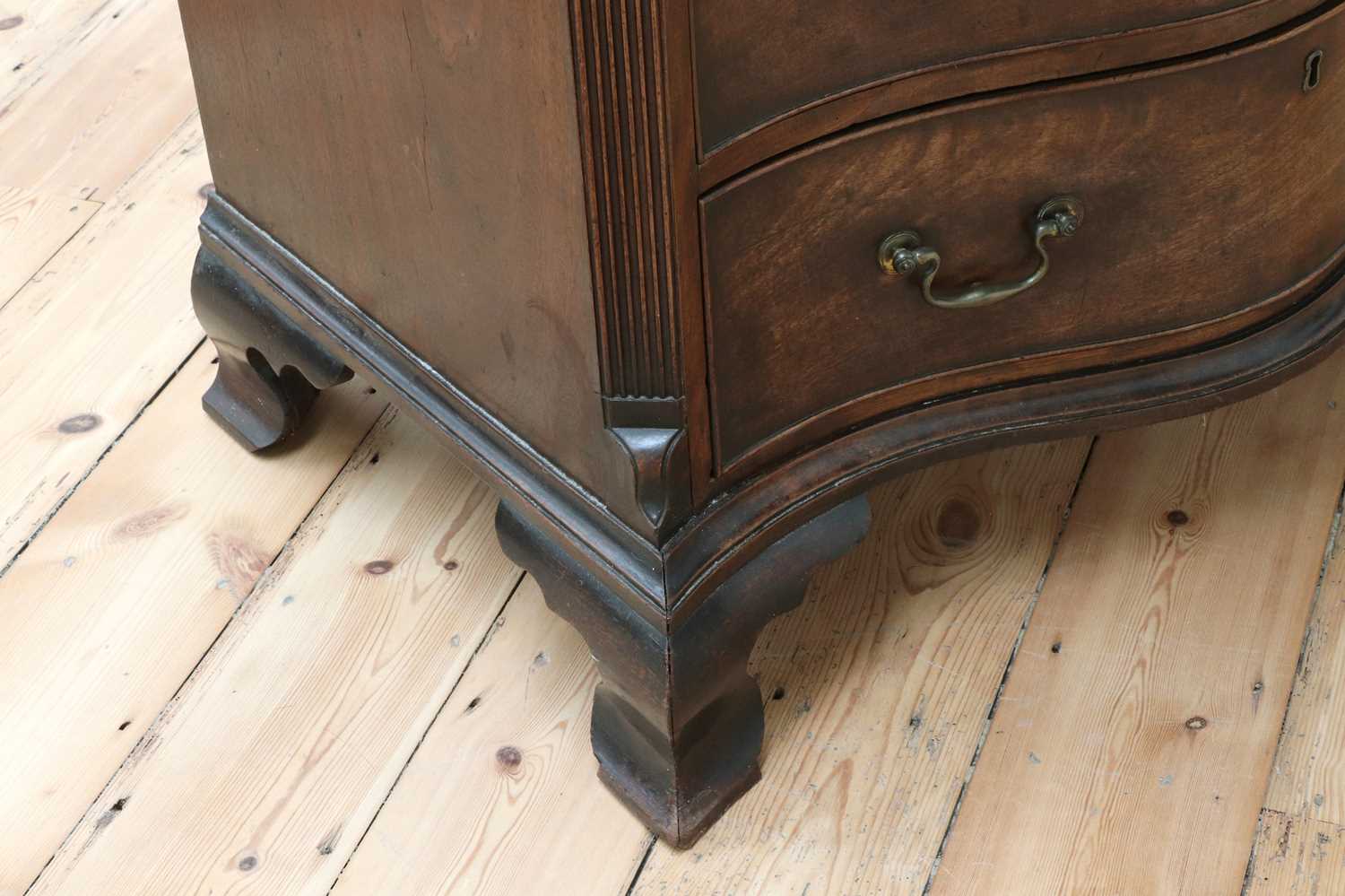 A George III serpentine mahogany chest of drawers, - Image 10 of 11