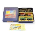 A Hornby 'O' gauge MO Goods Set,