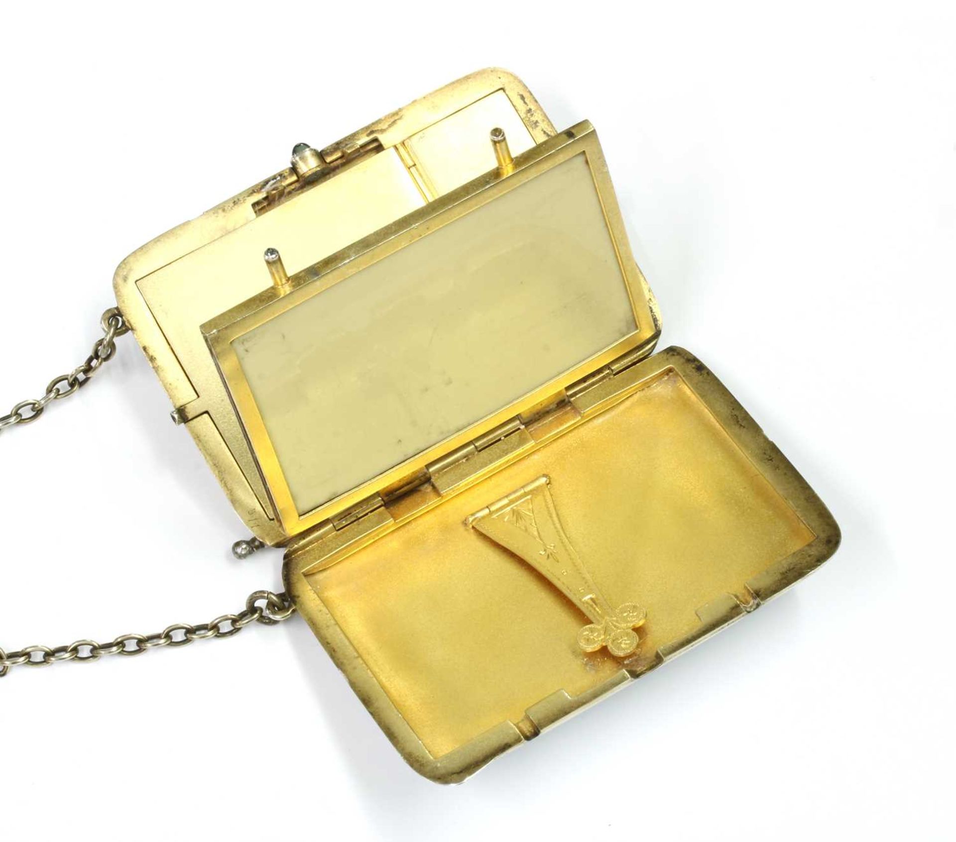 A silver gilt and enamel, sapphire set evening purse, - Bild 4 aus 7